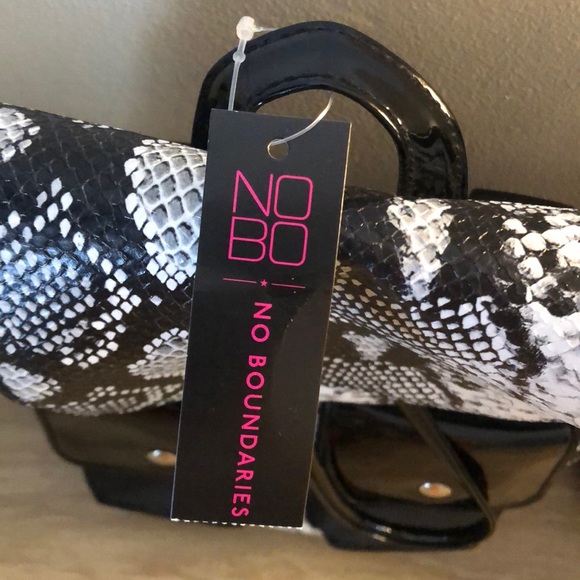 Bundle of two NOBO Abbey mini flap backpacks - Picture 2 of 7